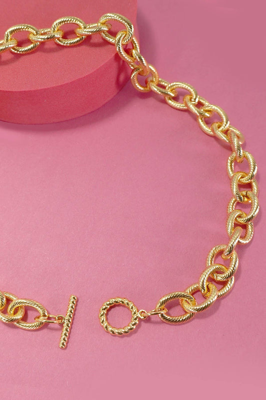 Chunky Chain Toggle Necklace