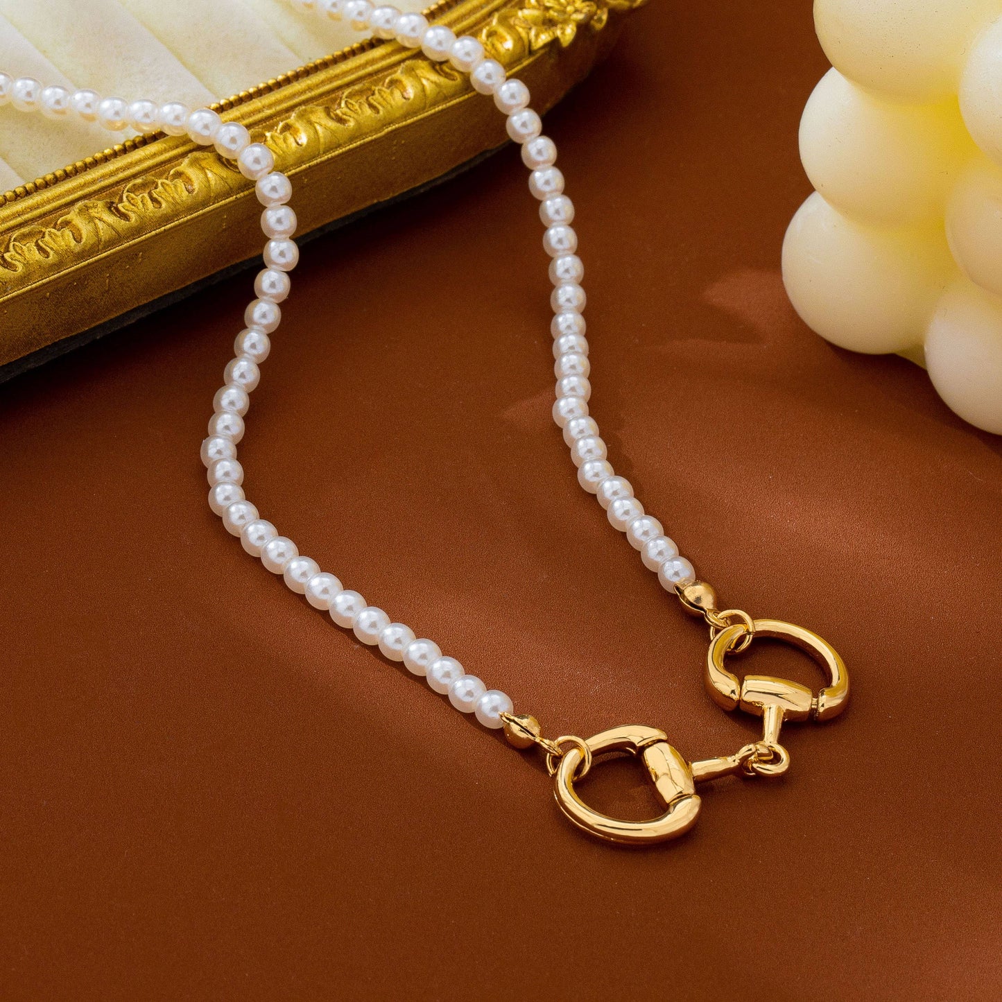 Horsebit Centerpiece Faux Pearl Strand Necklace
