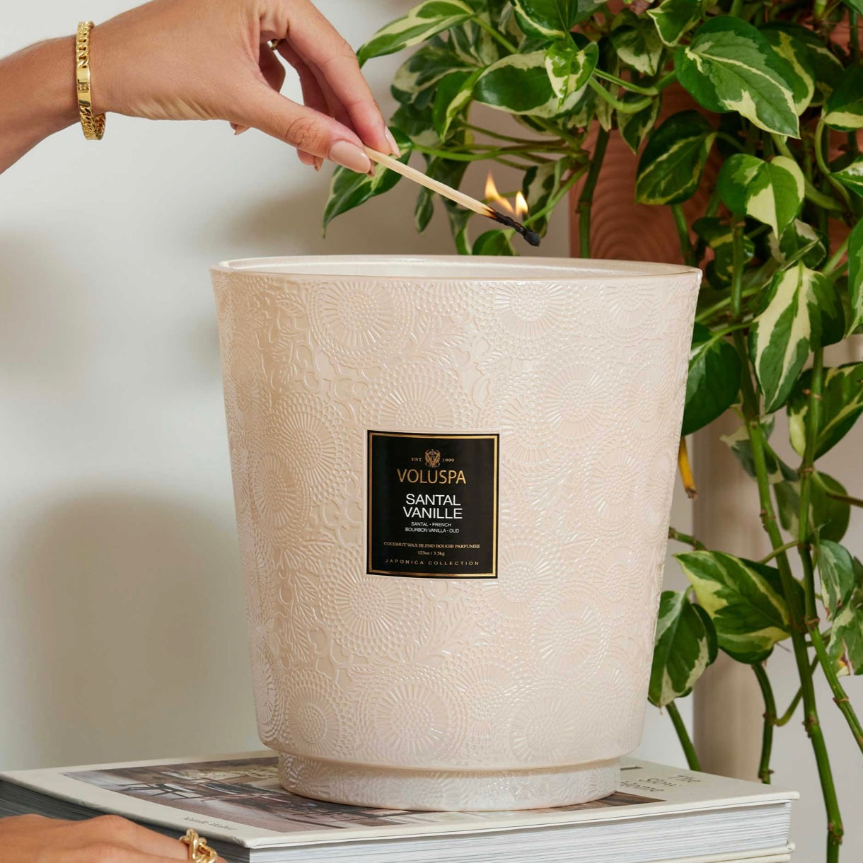 Voluspa Santal Vanille 5 Wick Hearth Candle