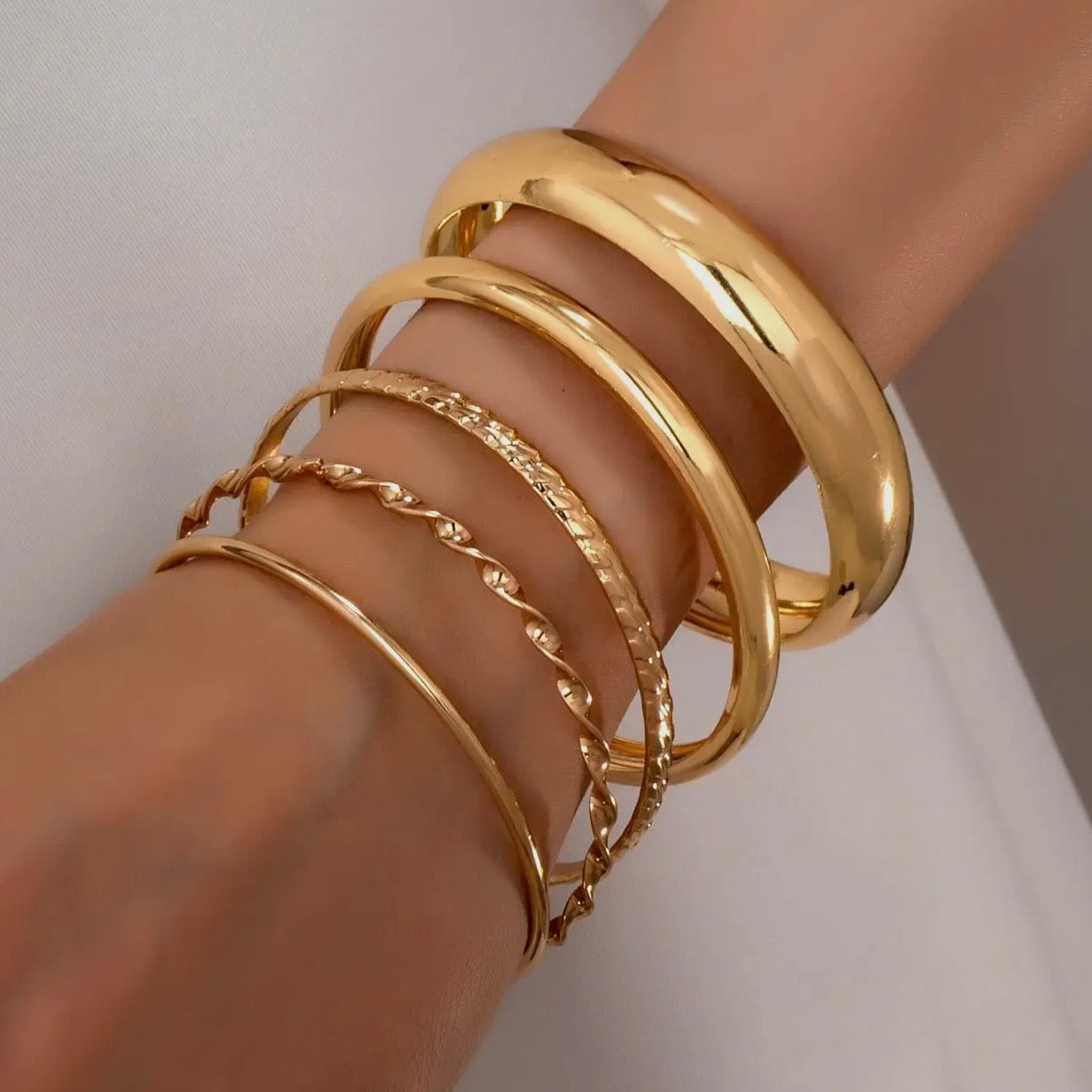 Gold Textured Bangle Set