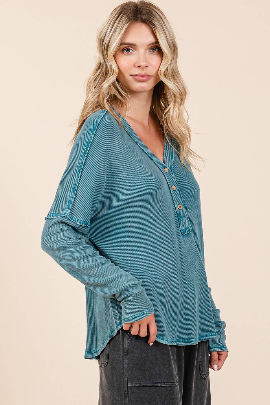 Mineral Wash V Neck Henley