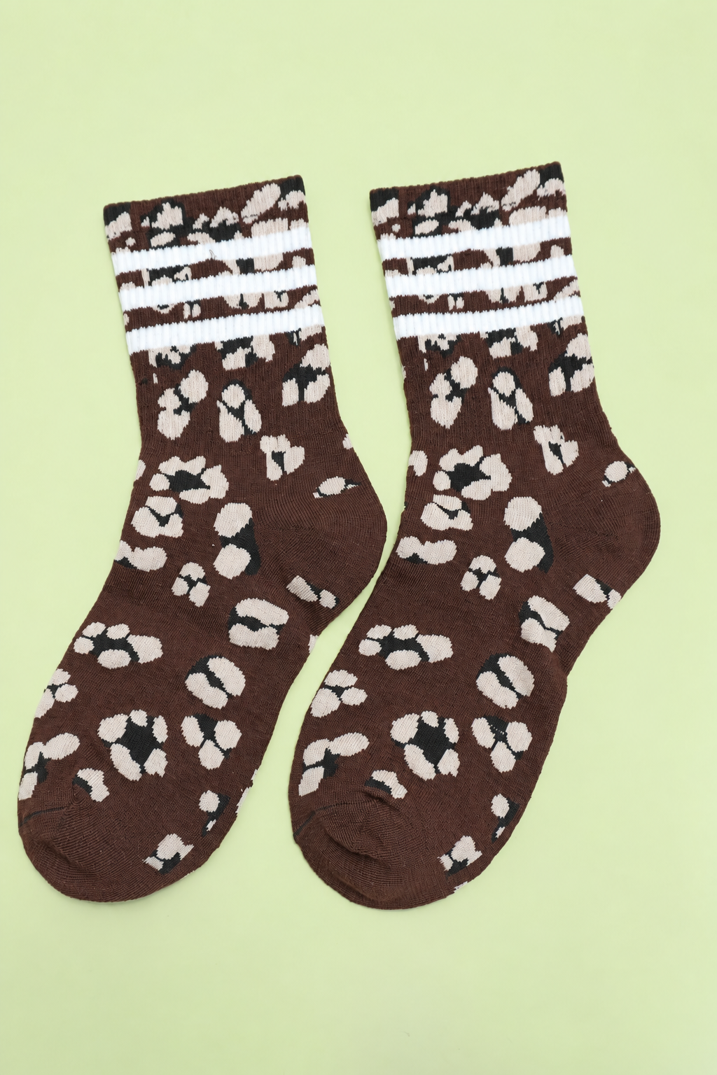 Throwback Crew Socks