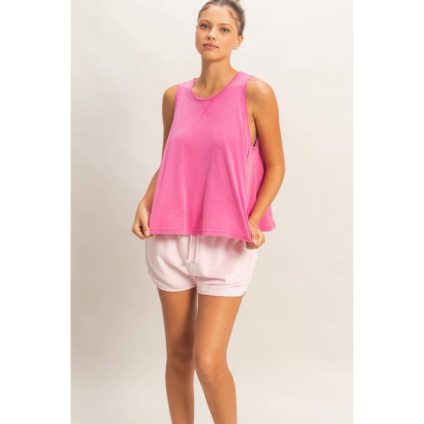 Raw Edge Detailed Sleeveless Washed Top